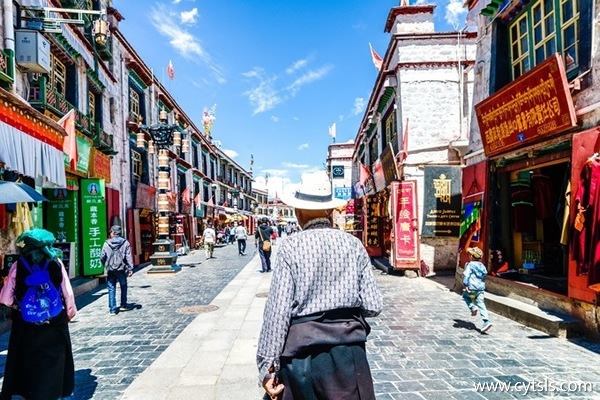 西藏當地報團
