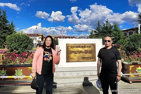 去西藏七天六晚報團(tuán)靠譜嗎